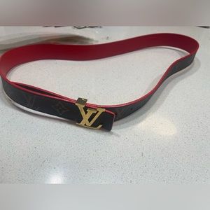 Louis Vuitton women reversible belt
